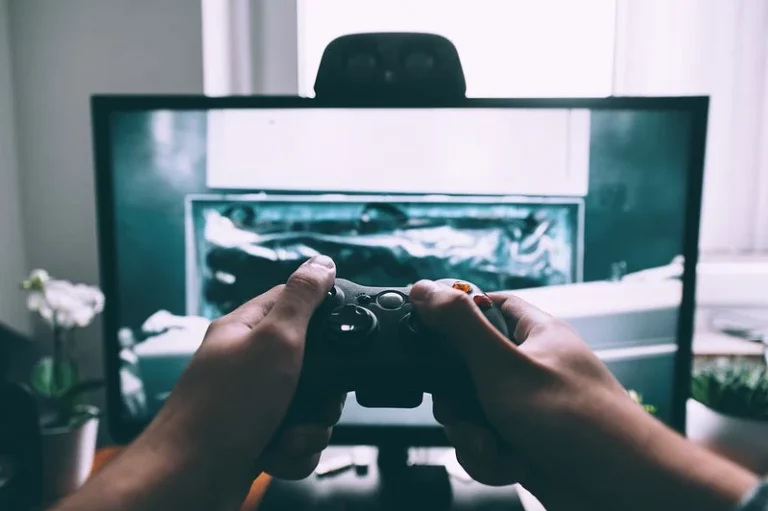 Major Lessons to Draw from Online Gaming