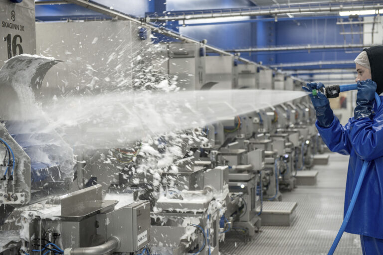 Sanitization Essentials: A Guide to General Cleaning for Food and Beverage Manufacturers