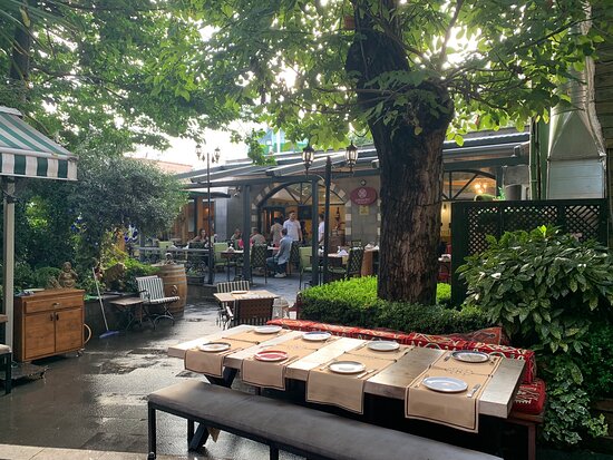 Discover Istanbul’s Culinary Gem Garden1897 Restaurant!